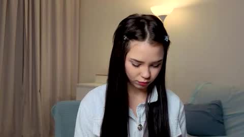 Lily online show from 5, 10, 2025