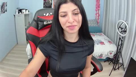 small_horny_girl online show from 24, 9, 2025