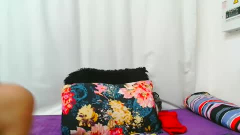 Snapshot of smallboobsxx chatting on 13, 10, 2025 smallboobsxx online show from 13, 10, 2025