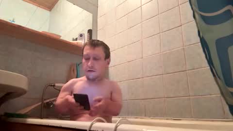Snapshot of smalldream666 chatting on 15, 5, 2026 PIST PIST online show from 15, 5, 2026
