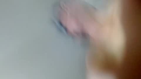 smallmalelass online show from 4, 1, 2025