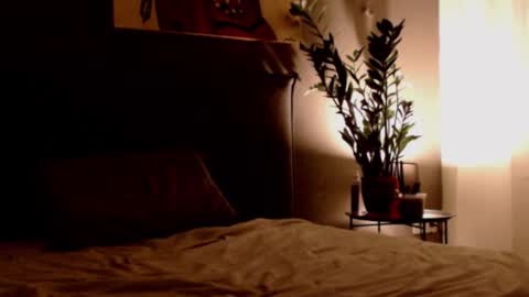 Anna no bbbbybybbabebyy just Anna. And dont call me mom please. online show from 12, 10, 2025