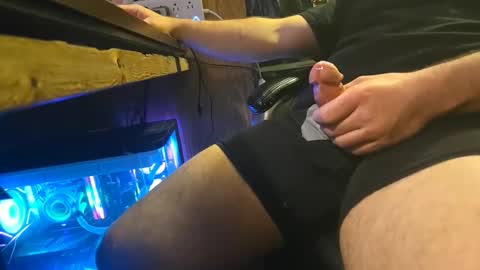 smalltownbighandsome online show from 20, 4, 2026