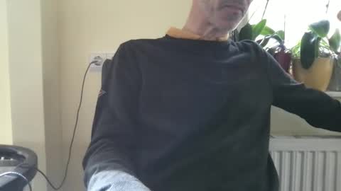 Snapshot of smart_sex69 chatting on 20, 10, 2025 smart_sex69 online show from 20, 10, 2025