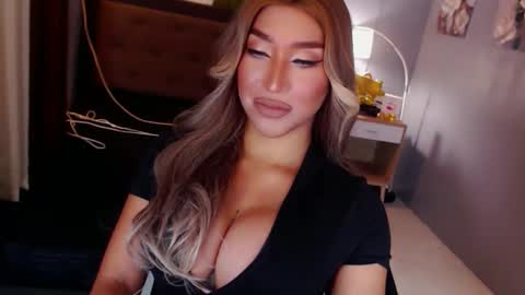 smasherqueen online show from 20, 5, 2026