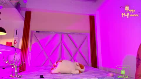 smile__1 online show from 22, 9, 2025