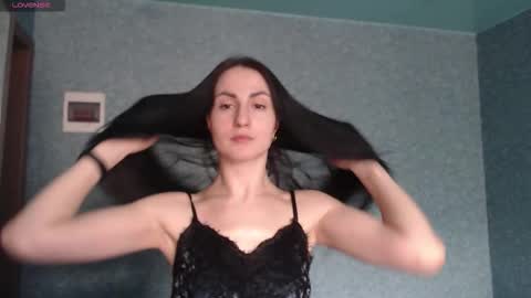 smile_cute_fox online show from 25, 3, 2026