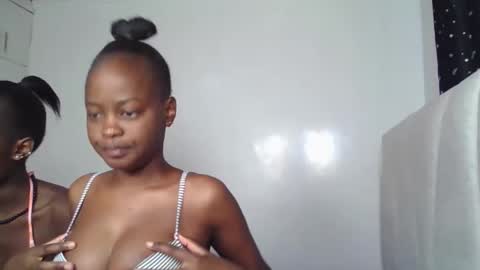 smiley luv1 online show from 5, 2, 2026