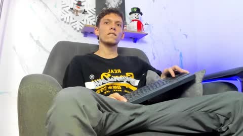 Snapshot of smitgrey chatting on 29, 12, 2024 SMIT online show from 29, 12, 2024