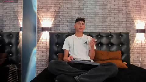 Smith online show from 16, 4, 2026
