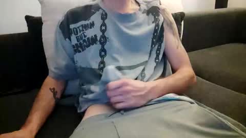 Snapshot of smokeandwatching chatting on 8, 12, 2024 Smokeandwatching online show from 8, 12, 2024