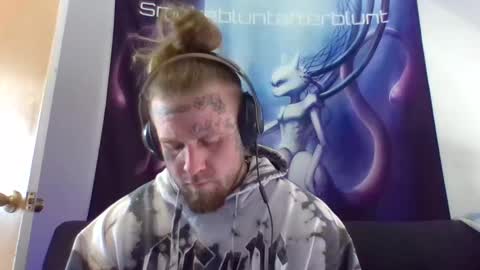 Snapshot of smokebluntafterblunt chatting on 7, 5, 2026 smoke online show from 7, 5, 2026