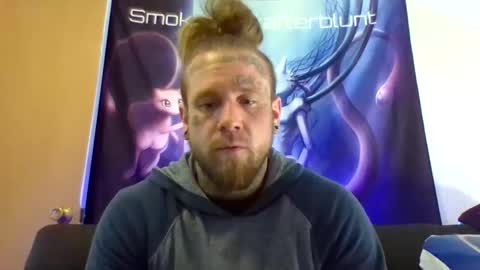 Snapshot of smokebluntafterblunt chatting on 13, 5, 2026 smoke online show from 13, 5, 2026