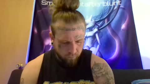 Snapshot of smokebluntafterblunt chatting on 14, 5, 2026 smoke online show from 14, 5, 2026
