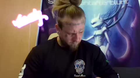 Snapshot of smokebluntafterblunt chatting on 22, 5, 2026 smoke online show from 22, 5, 2026