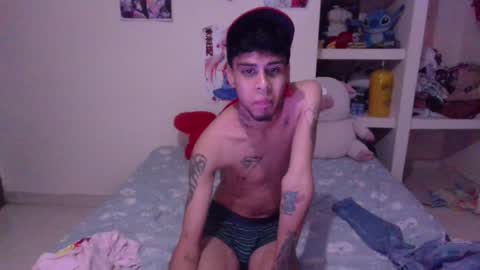 Snapshot of smoker00teddybear chatting on 4, 1, 2025 teddy online show from 4, 1, 2025