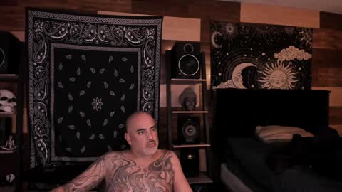 Smokey915 online show from 5, 1, 2025