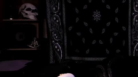 Smokey915 online show from 7, 1, 2025