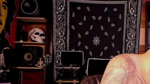 Smokey915 online show from 10, 1, 2025