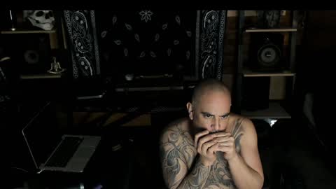 Smokey915 online show from 19, 1, 2025