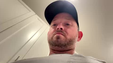 Snapshot of smokeymt420 chatting on 19, 10, 2025 smokeymt420 online show from 19, 10, 2025