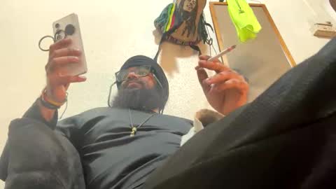 smokingorilla online show from 11, 1, 2026