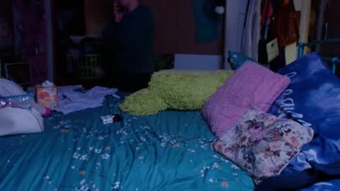 DIAN dee-ann online show from 2, 12, 2024