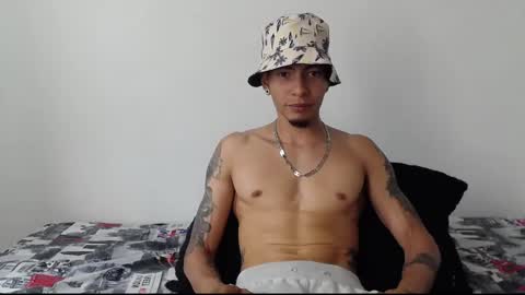 Daniel Aston online show from 22, 10, 2025