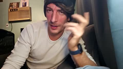 Snackyyyy online show from 28, 2, 2026