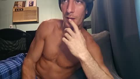 Snackyyyy online show from 1, 3, 2026