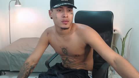 Snapshot of snak_master1 chatting on 12, 9, 2025 snak_master1 online show from 12, 9, 2025