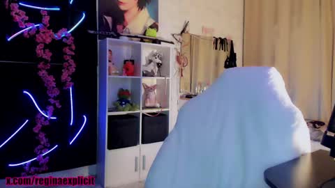 Reeginaaaaa online show from 10, 4, 2026