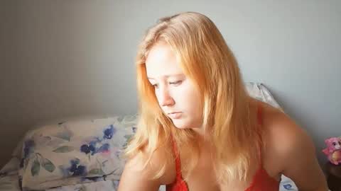 Snapshot of sneakylildevils chatting on 26, 5, 2026 Sneakylildevils online show from 26, 5, 2026