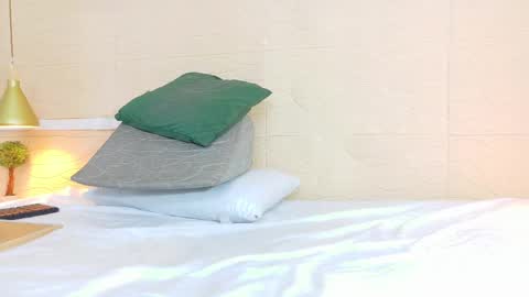 Hellen  online show from 25, 2, 2025