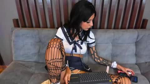Snapshot of snner_velvet chatting on 27, 5, 2026 snner_velvet online show from 27, 5, 2026
