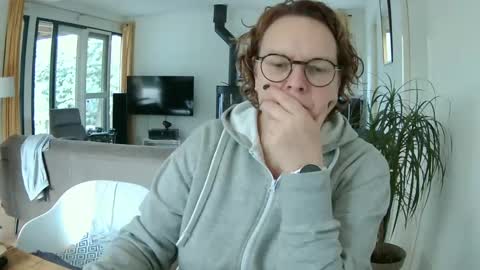Snoeske and Woodwurm online show from 3, 12, 2024