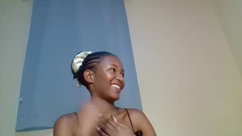 Snowie eyes online show from 21, 11, 2025