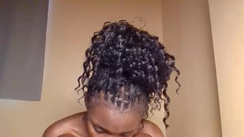 Snowie eyes online show from 26, 2, 2026