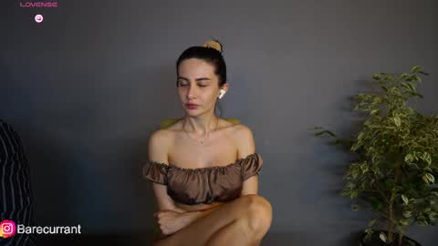Yesenia online show from 20, 2, 2025