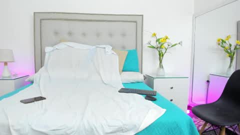 sofhyalove online show from 29, 3, 2026