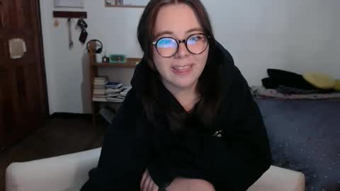 Snapshot of sofi_lynch chatting on 13, 3, 2026 Sofi Lynch online show from 13, 3, 2026