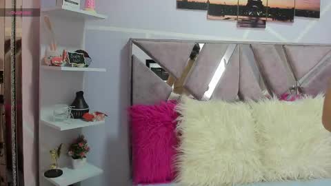 Sofi Noa online show from 12, 3, 2025