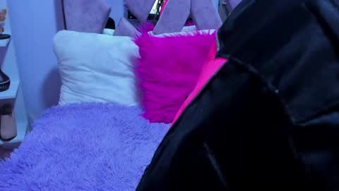 Sofi Noa online show from 10, 9, 2025