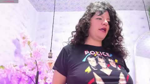 Sofi Noa online show from 27, 10, 2025