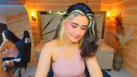 Snapshot of sofi_r_ chatting on 30, 11, 2025 sofi_r_ online show from 30, 11, 2025