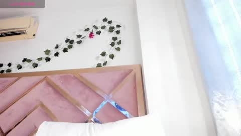   online show from 30, 1, 2025