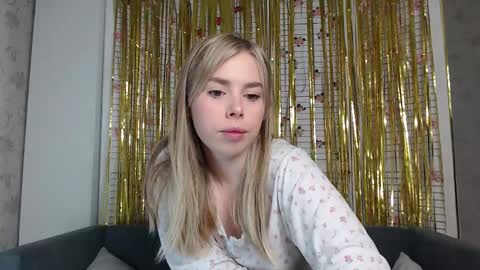 Sofia here online show from 12, 1, 2026
