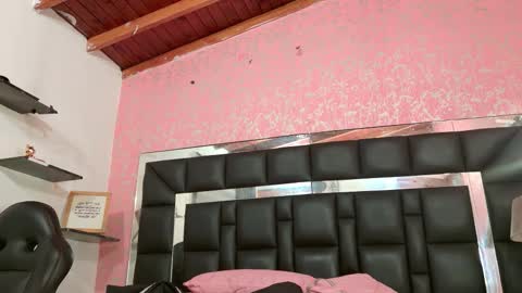 Sofia online show from 1, 11, 2025