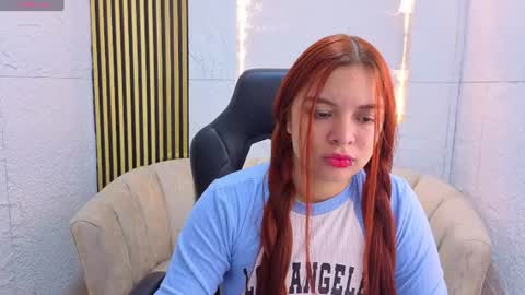 Snapshot of sofia_red_cn chatting on 18, 6, 2026 sofia_red_cn online show from 18, 6, 2026