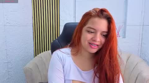 Snapshot of sofia_red_cn chatting on 19, 6, 2026 sofia_red_cn online show from 19, 6, 2026